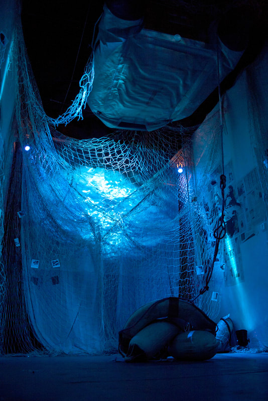 Scenografia (ph. Enzo Mologni)